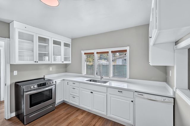 829 Crown Ave, Spokane, WA 99207