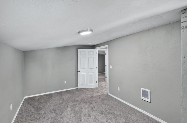 829 Crown Ave, Spokane, WA 99207