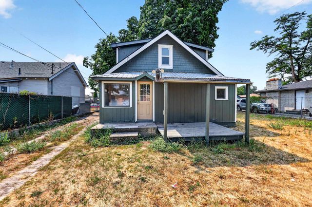 829 Crown Ave, Spokane, WA 99207