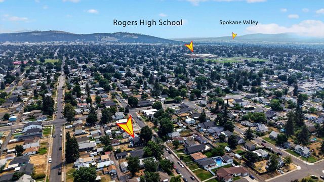 829 Crown Ave, Spokane, WA 99207