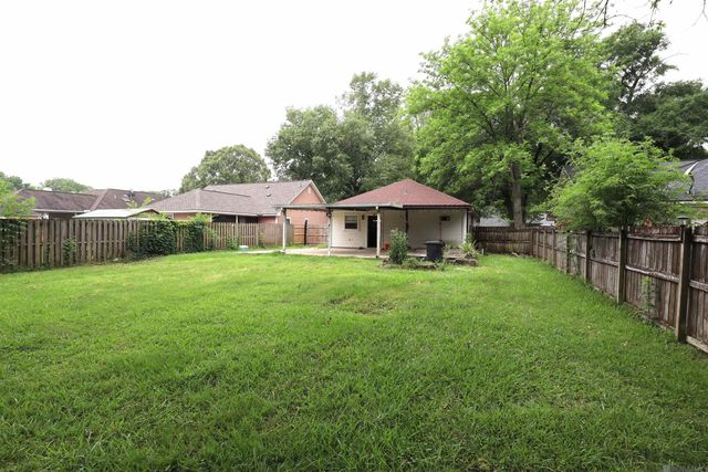 10714 Holly Hock Dr, Greenwell Springs, LA 70739