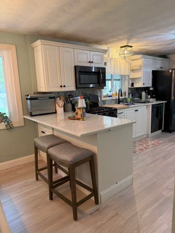 7 Craig Road, Chelmsford, MA 01824