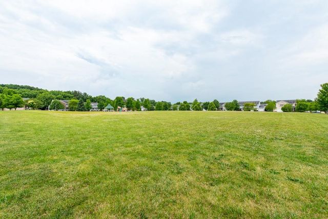340 Kennedy Drive, Antioch, IL 60002
