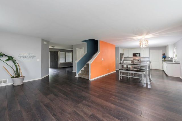 340 Kennedy Drive, Antioch, IL 60002