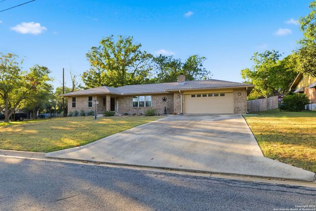 118 Timber Lane, Kerrville, TX 78028