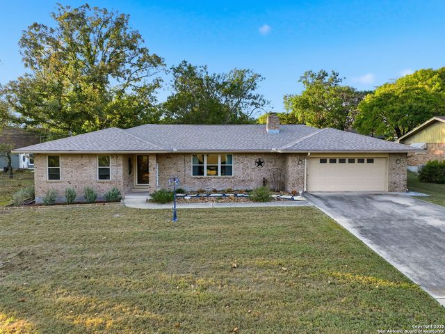118 Timber Lane, Kerrville, TX 78028