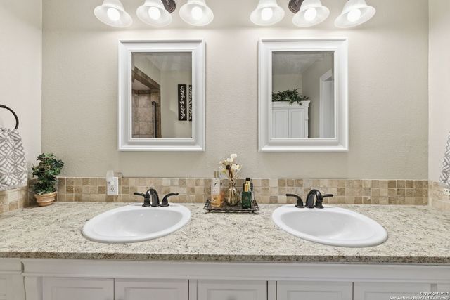 118 Timber Lane, Kerrville, TX 78028