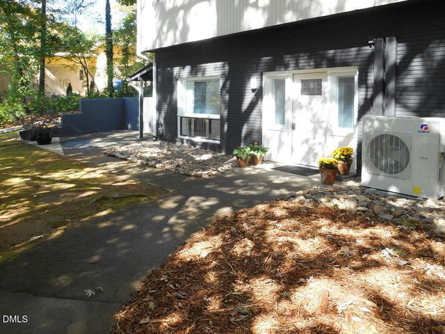 1000 Sparrow Trail D, Chapel Hill, NC 27514