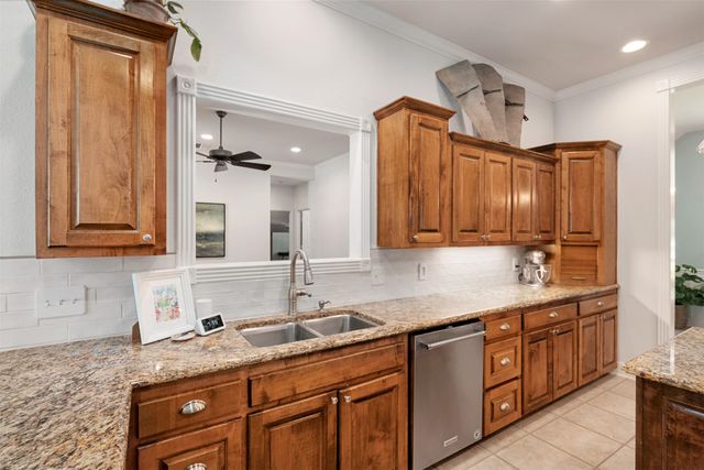 1109 Robbins Road, Athens, TX 75751