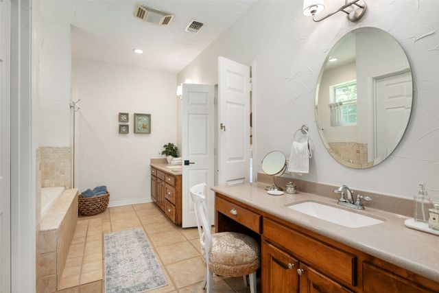 1109 Robbins Road, Athens, TX 75751