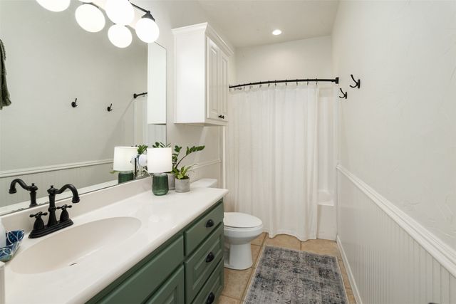 1109 Robbins Road, Athens, TX 75751