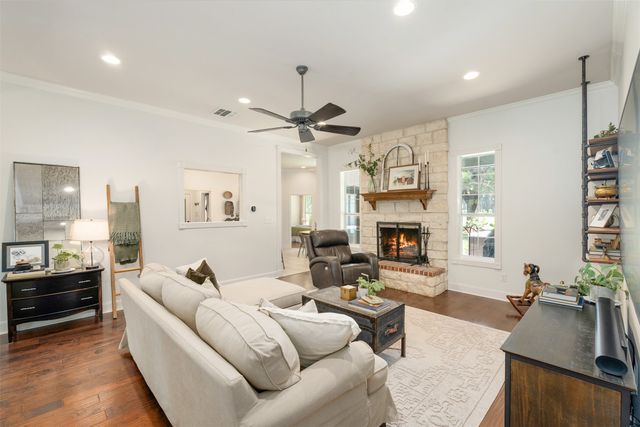 1109 Robbins Road, Athens, TX 75751
