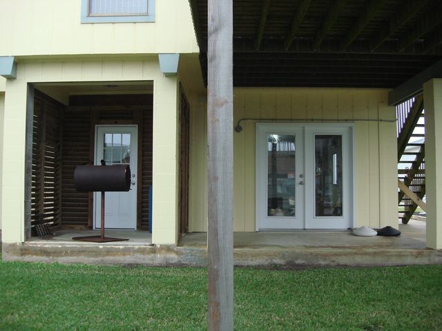 1187 Sailfish Street, Bayou Vista, TX 77563