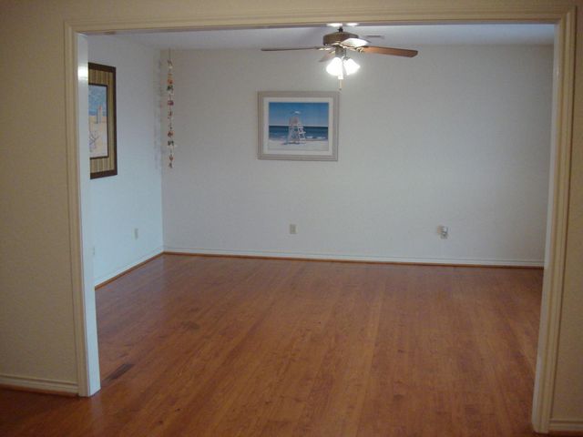 1187 Sailfish Street, Bayou Vista, TX 77563