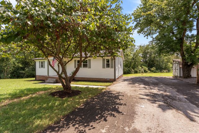 4587 Lahr Rd, Springfield, TN 37172