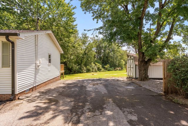 4587 Lahr Rd, Springfield, TN 37172
