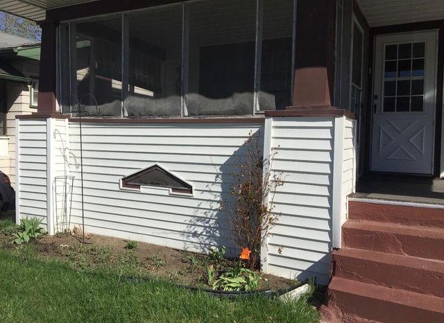 134 W Baker Street, Flint, MI 48505