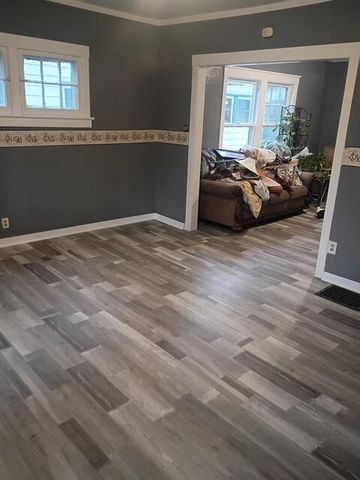 134 W Baker Street, Flint, MI 48505