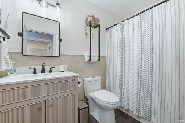 11014 wingara Way, Roanoke, IN 46783