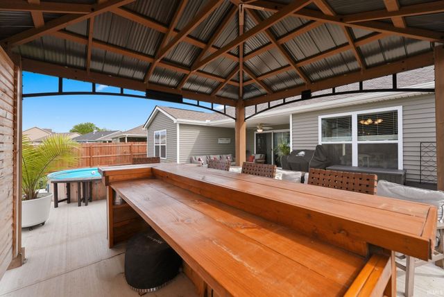 11014 wingara Way, Roanoke, IN 46783