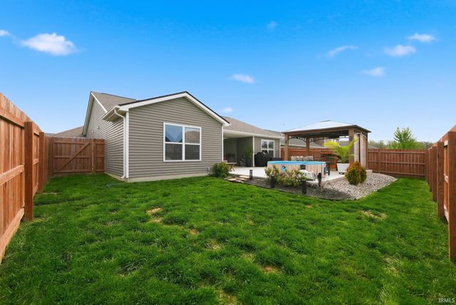 11014 wingara Way, Roanoke, IN 46783