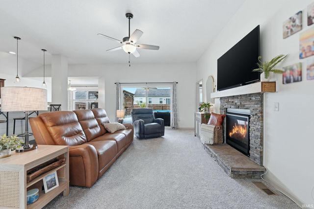 11014 wingara Way, Roanoke, IN 46783