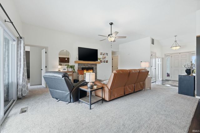 11014 wingara Way, Roanoke, IN 46783