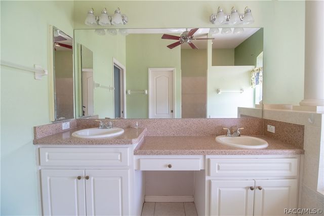 146 Douglas Street, Homosassa, FL 34446