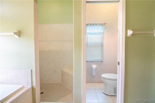 146 Douglas Street, Homosassa, FL 34446