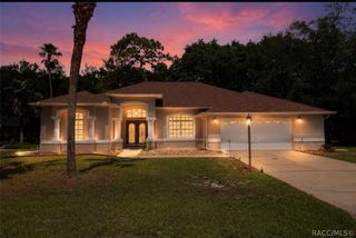 146 Douglas Street, Homosassa, FL 34446