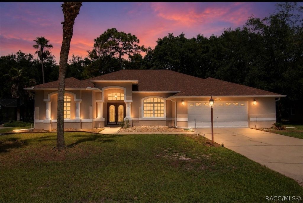 146 Douglas Street, Homosassa, FL 34446