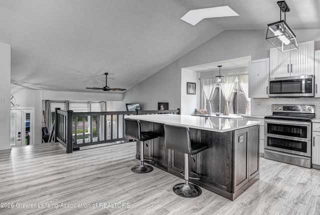 5980 Arvida Drive, Lansing, MI 48911