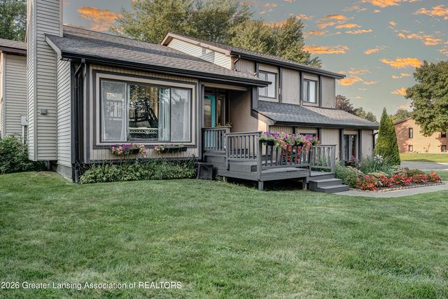 5980 Arvida Drive, Lansing, MI 48911