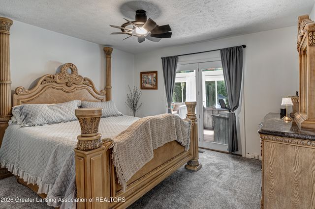 5980 Arvida Drive, Lansing, MI 48911