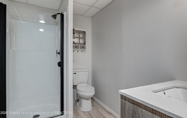 5980 Arvida Drive, Lansing, MI 48911
