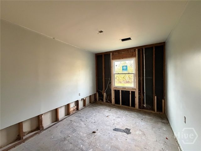 1804 DELESSEPS Avenue, Savannah, GA 31404