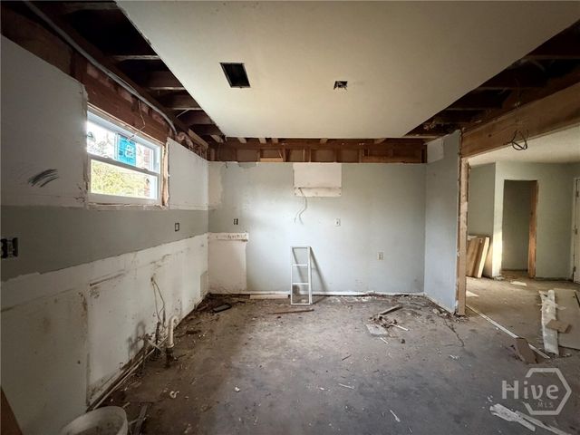 1804 DELESSEPS Avenue, Savannah, GA 31404