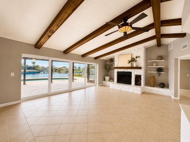 4901 LANSING ST NE, St Petersburg, FL 33703