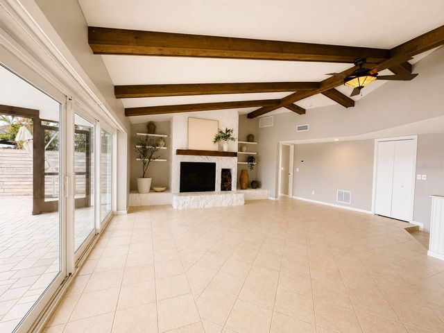 4901 LANSING ST NE, St Petersburg, FL 33703
