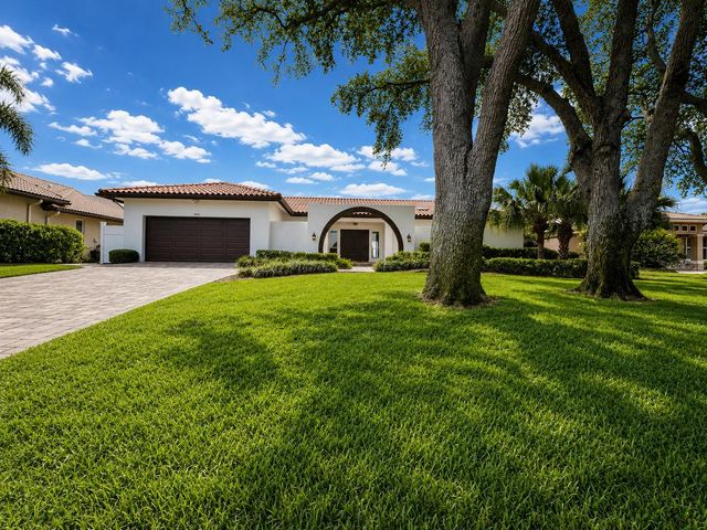 4901 LANSING ST NE, St Petersburg, FL 33703
