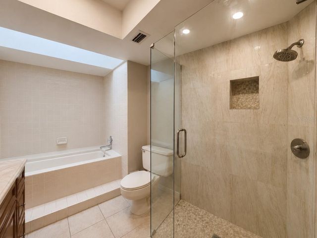 4901 LANSING ST NE, St Petersburg, FL 33703