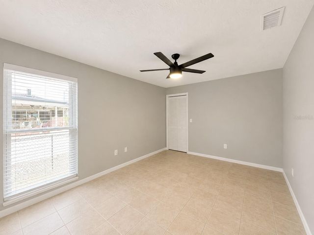 4901 LANSING ST NE, St Petersburg, FL 33703