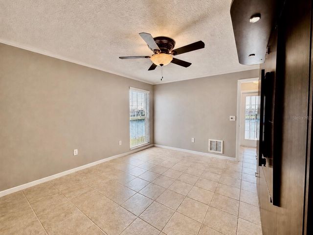 4901 LANSING ST NE, St Petersburg, FL 33703