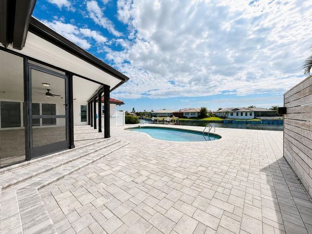 4901 LANSING ST NE, St Petersburg, FL 33703