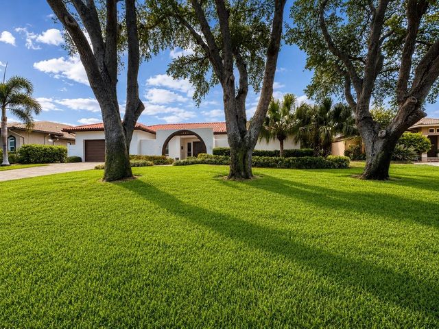 4901 LANSING ST NE, St Petersburg, FL 33703