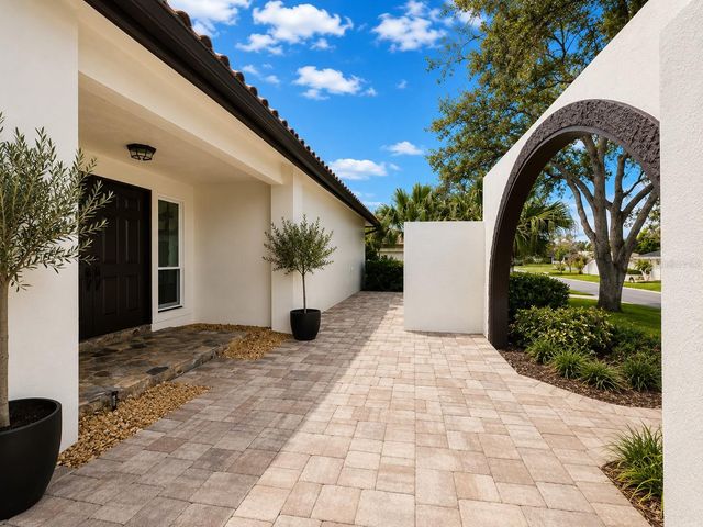 4901 LANSING ST NE, St Petersburg, FL 33703