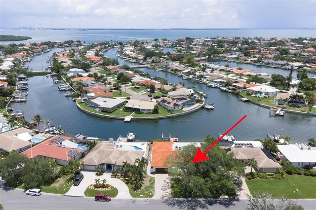 4901 LANSING ST NE, St Petersburg, FL 33703