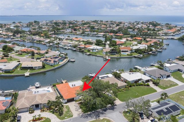 4901 LANSING ST NE, St Petersburg, FL 33703