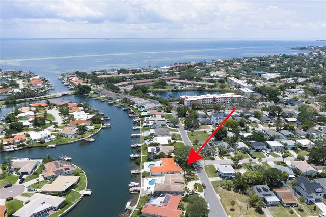 4901 LANSING ST NE, St Petersburg, FL 33703