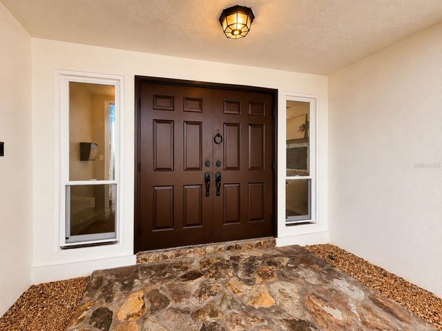 4901 LANSING ST NE, St Petersburg, FL 33703